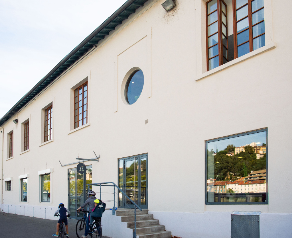 Location Lieu événementiel Unique En Bord De Saône à L'Embarcadère Lyon