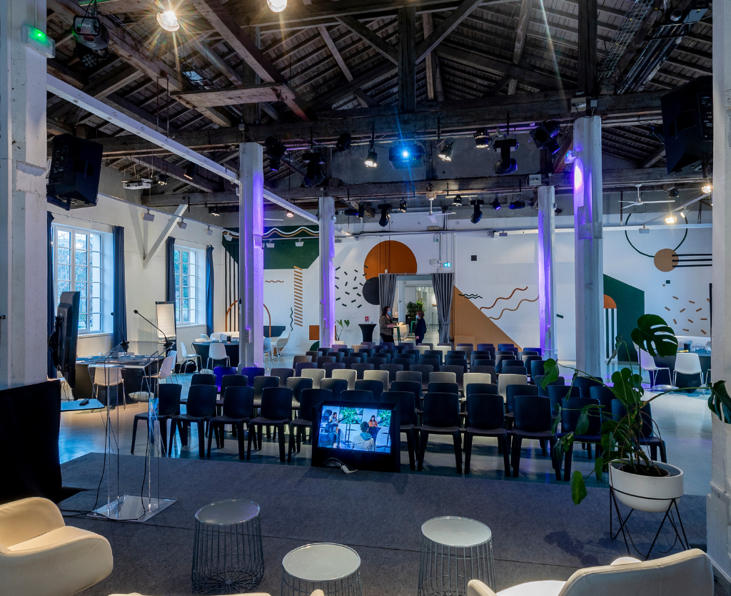 Location Grande Salle Clé En Main Pour Des Conventions à L'Embarcadère Lyon